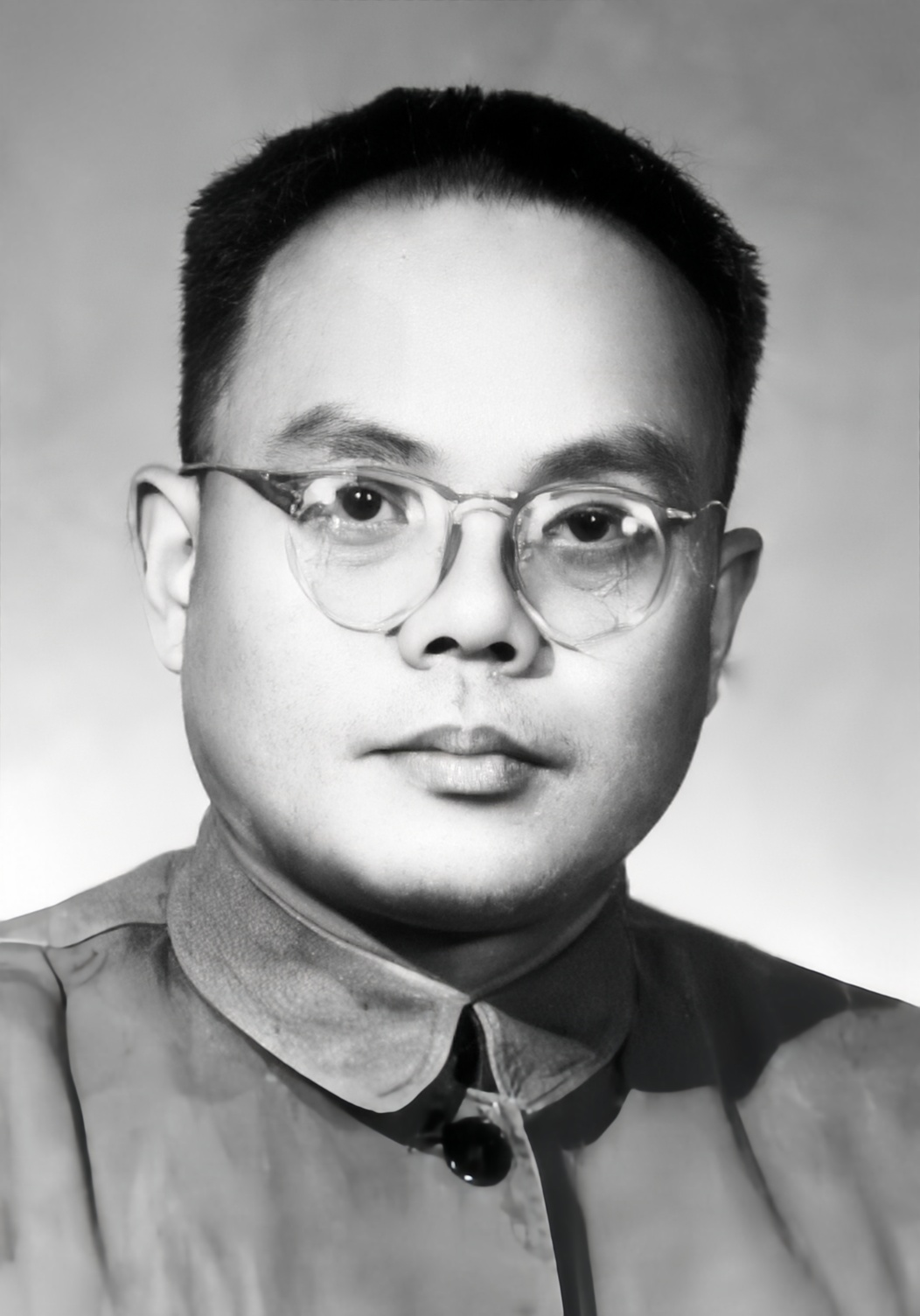 李强1.jpg