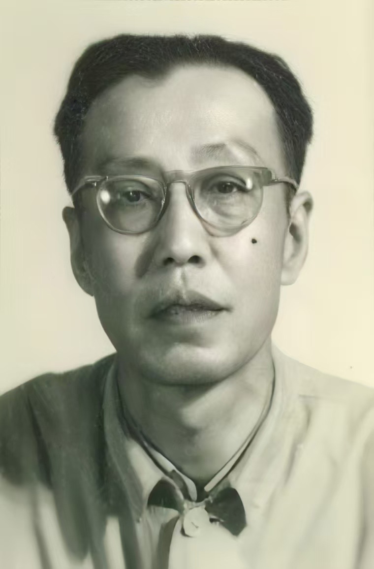 王榘芳1.jpg